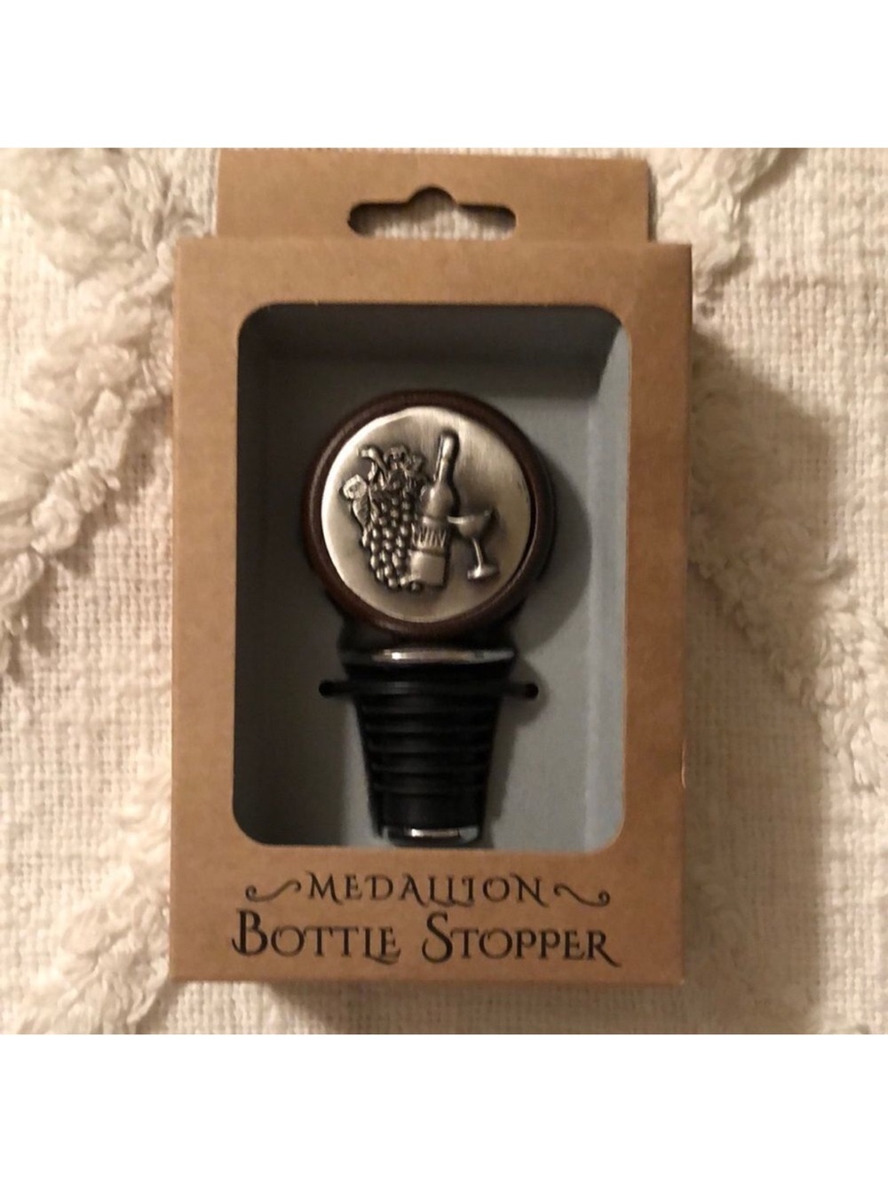 Prodyne Fine Metal Medallion Bottle Stopper - Picture 2 of 6